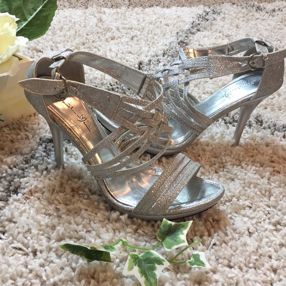 Shoes - Sparkly high heels